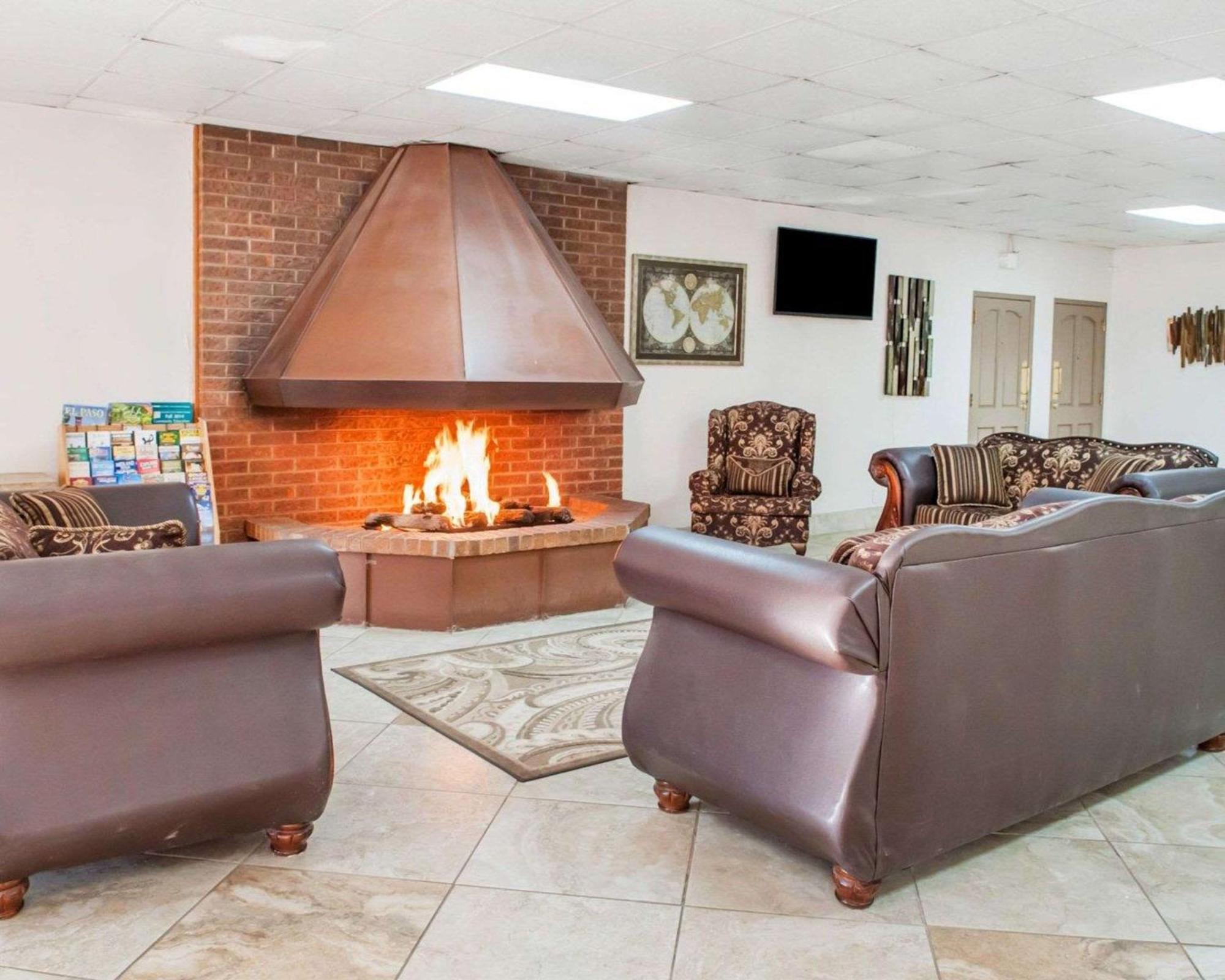 Econo Lodge Carlsbad Caverns Area Ngoại thất bức ảnh